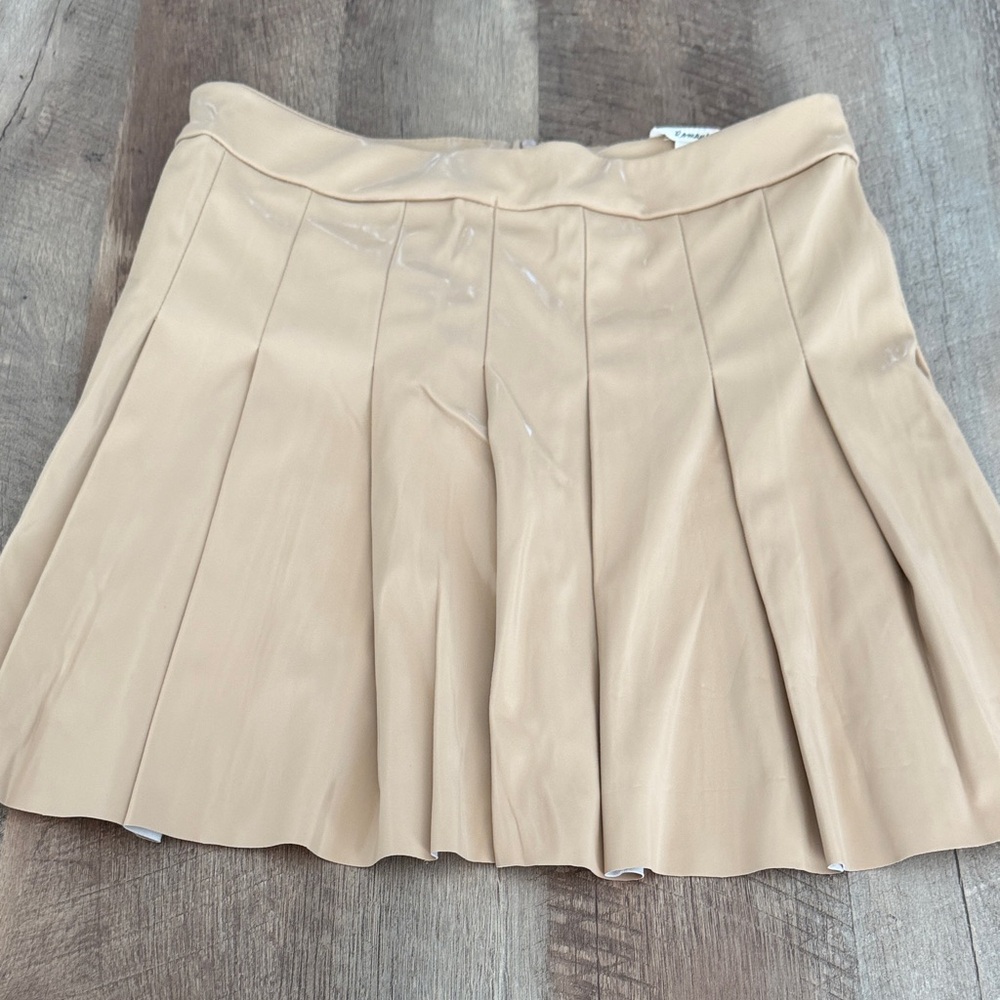 URBAN Romantics Nude Pleated Mini Skirt